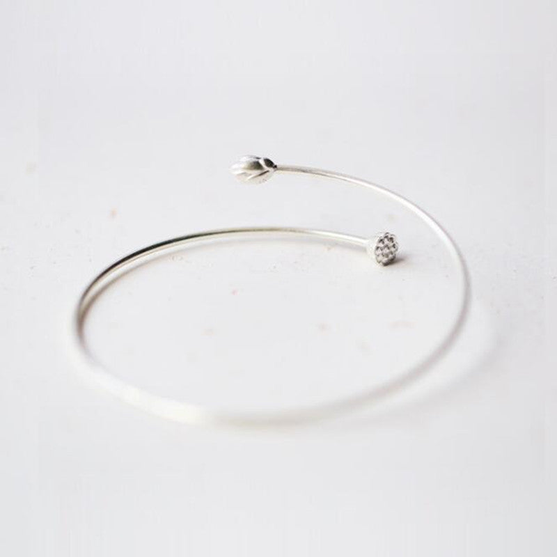 Floréa Bangle bracelete feminino floral prata minimalista