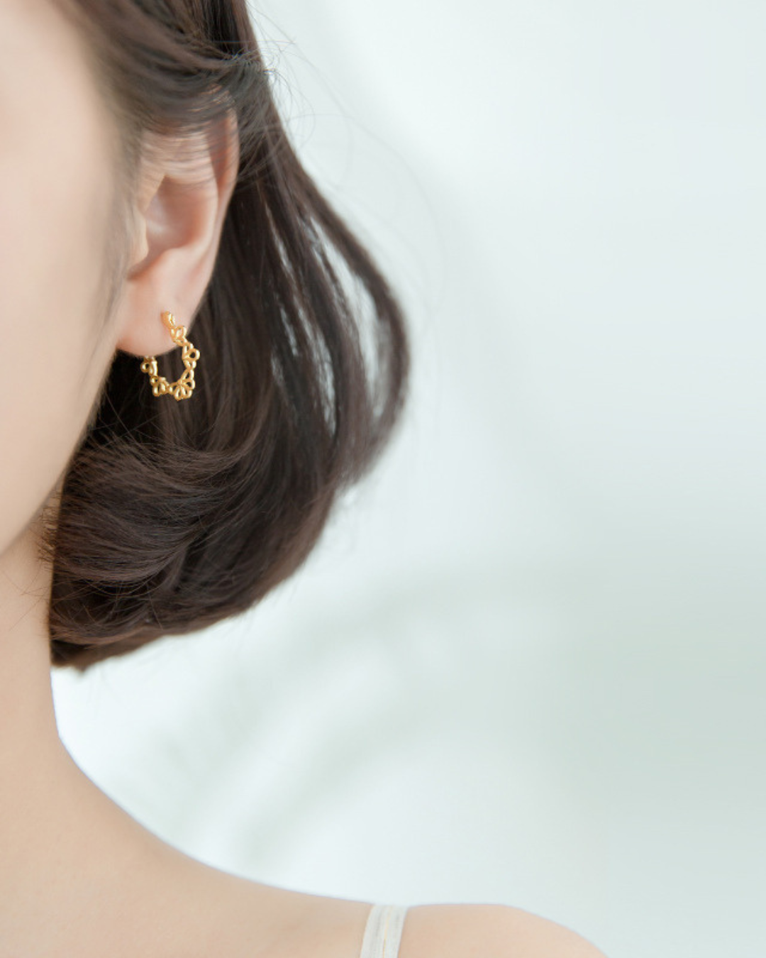 Fiore D'Or Earrings – 925 Silver Hollow Floral Ear Clip Earrings | Gold & Silver | Serenyah