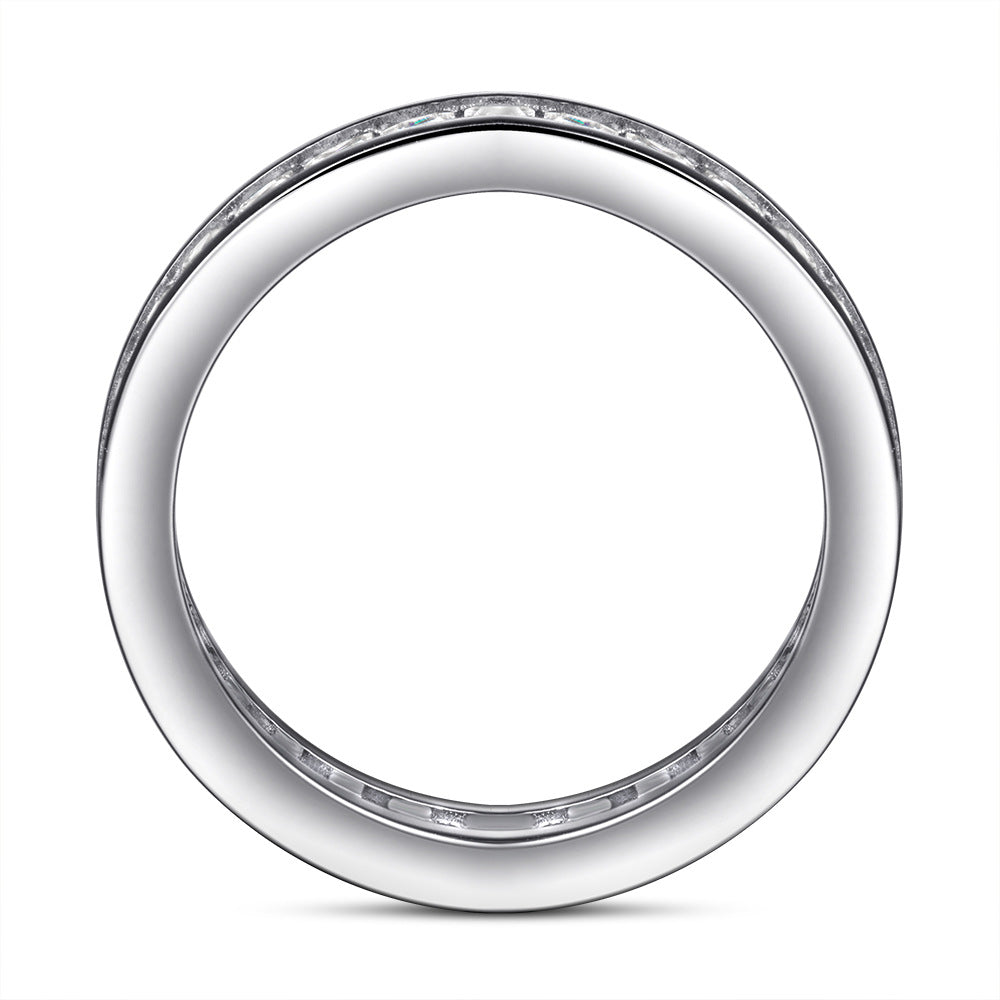 Anillo Liora – Anillo de banda plana de plata de ley 925 con línea de microcirconitas | Lujo minimalista