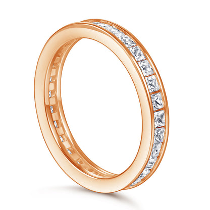 Anillo Liora – Anillo de banda plana de plata de ley 925 con línea de microcirconitas | Lujo minimalista