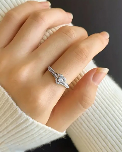 Améline Ring – Heart Zirconia Ring with Double Setting, Gold or Silver | Romantic & Elegant