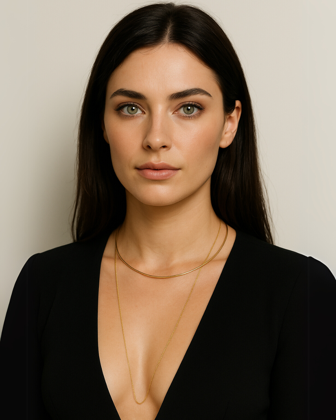 Aureum Curve Gold Layered Necklace | Crescent Collar & Long Chain – Serenyah