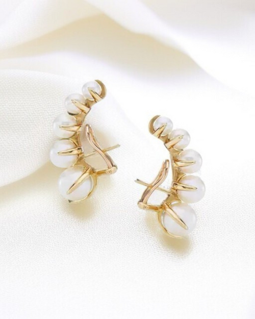 Pendientes Bellamé – Cascadas de Perlas Doradas en Ear Cuff | No Requiere Perforación | Serenyah