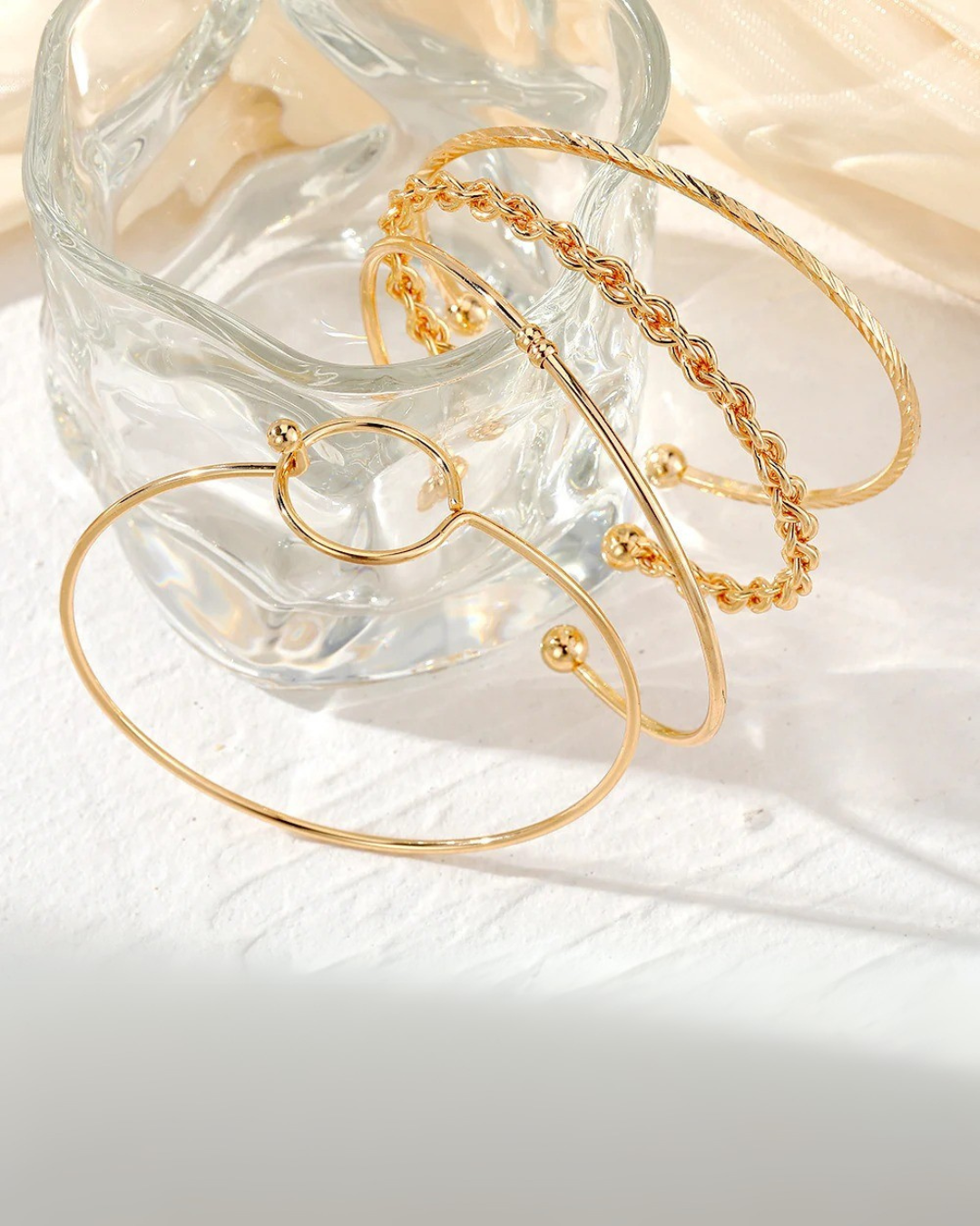Juego Capri – Pulsera apilable geométrica de 4 piezas para mujer | Oro y plata | Serenyah
