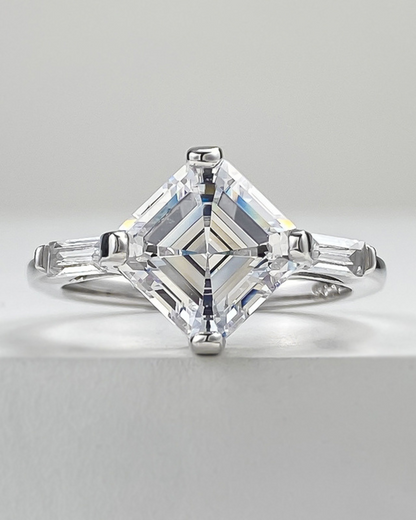 Clarya Ring – 925 Sterling Silver Princess Cut Ring with Baguette Side Stones | Elegant Jewelry
