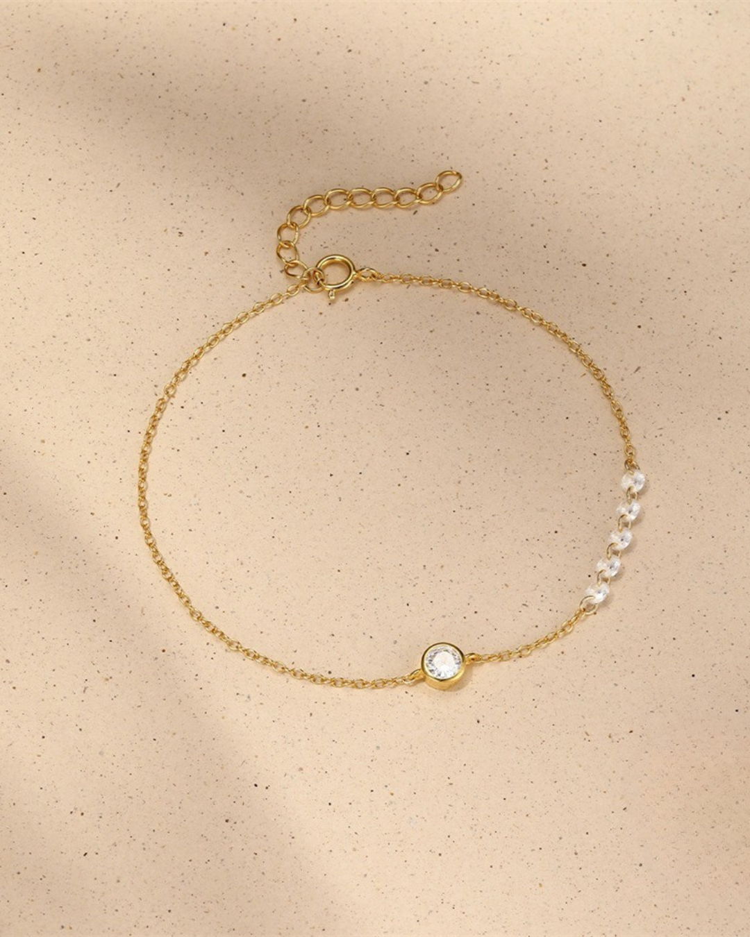 Conjunto Luna D'Oro – Collar y Pulsera Chapados en Oro de Plata 925 con Circonita Cúbica | Serenyah