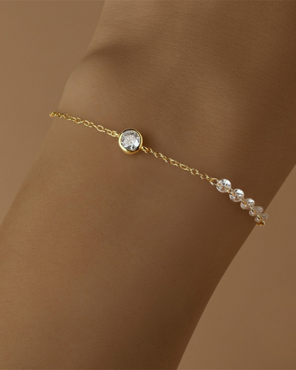 Conjunto Luna D'Oro – Collar y Pulsera Chapados en Oro de Plata 925 con Circonita Cúbica | Serenyah