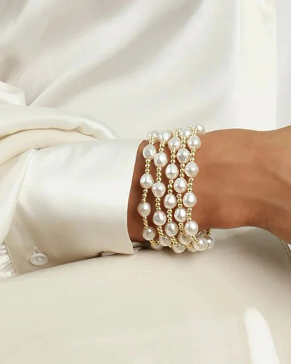 Pulsera Lunaria – Pulsera elástica de perlas barrocas y cuentas doradas para mujer | Serenyah