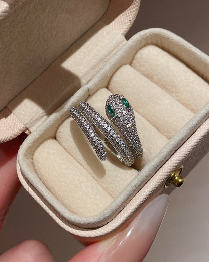 Nahyra Ring – Snake Ring with Zirconia & Green Eyes | Gold or Silver | Mystical Jewelry