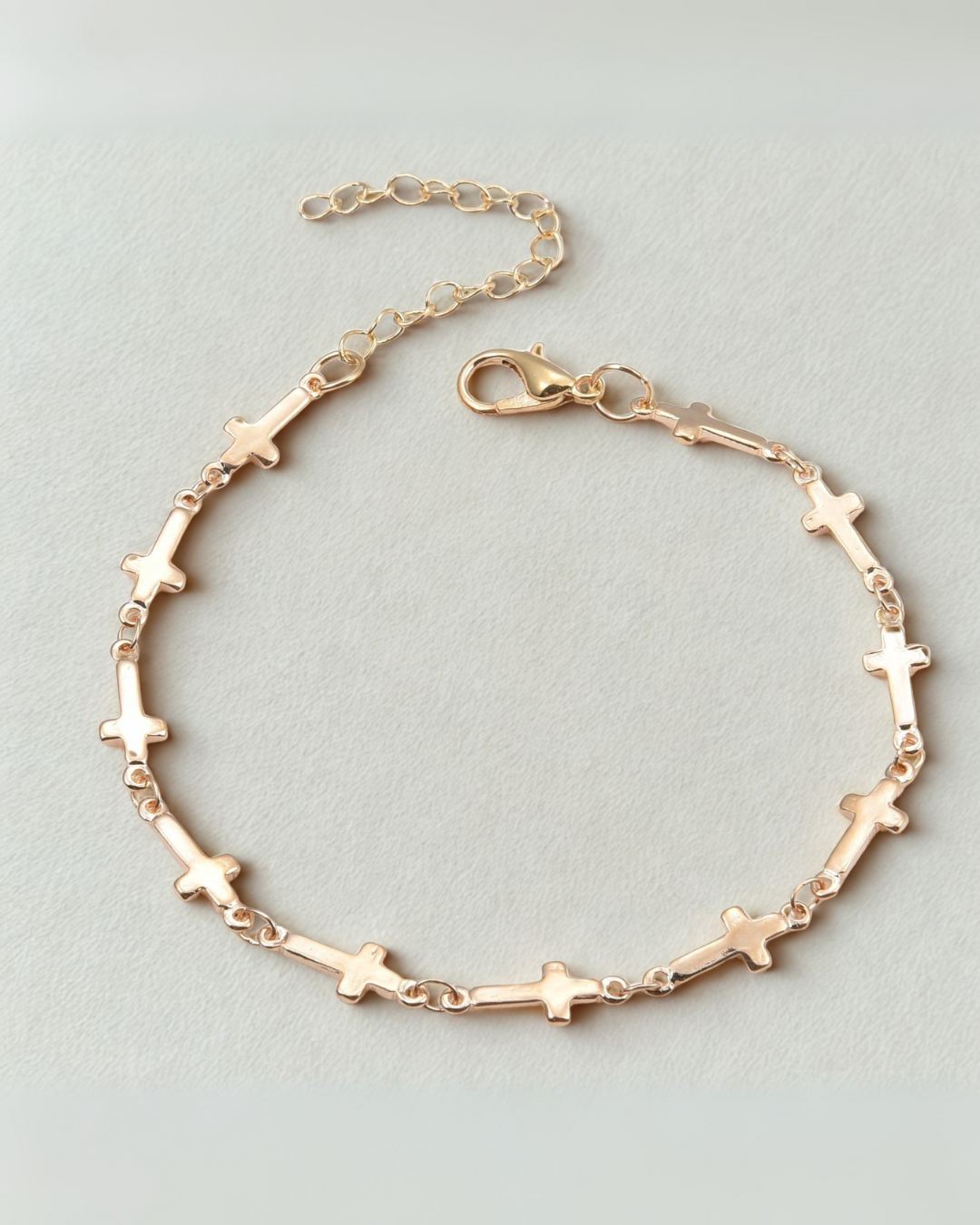 Croce Fine – Dainty Cross Link Bracelet for Women | Gold & Silver | Serenyah