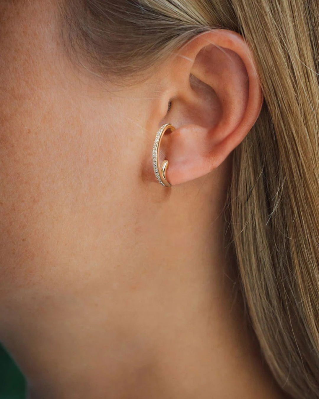 Pendientes Vega Arc Trepadores | Plata de Ley 925 con Baño de Oro de 14K o Platino