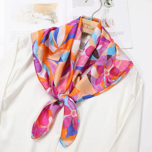 Lenço Quadrado Silk-Touch com Padrão Xadrez Serenyah