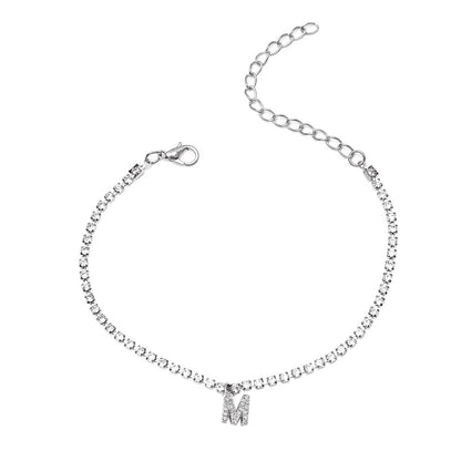 Tobillera con letra inicial y circonitas de Serenyah